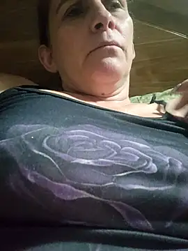 Snapshot of SeductionSilera chatting on October 26, 2:50 am SeductionSilera online show from October 26, 2:50 am