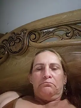 Snapshot of SeductionSilera chatting on November 20, 5:29 am SeductionSilera online show from November 20, 5:29 am