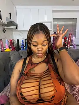 Yung-Missy online show from April 27, 9:29 am