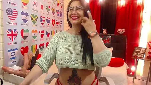 Snapshot of Sarah_teiku chatting on February 27, 9:47 pm Sarah teiku online show from February 27, 9:47 pm