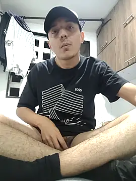 Snapshot of axeldaviid chatting on October 27, 4:27 am axeldaviid online show from October 27, 4:27 am