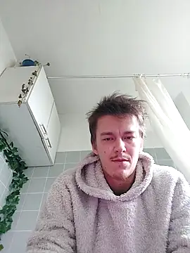 Toyjungee online show from April 20, 6:09 pm