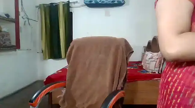 Cute Mahi22 online show from March 18, 6:25 am