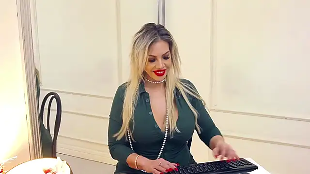 SashaAllford online show from December 29, 3:44 am