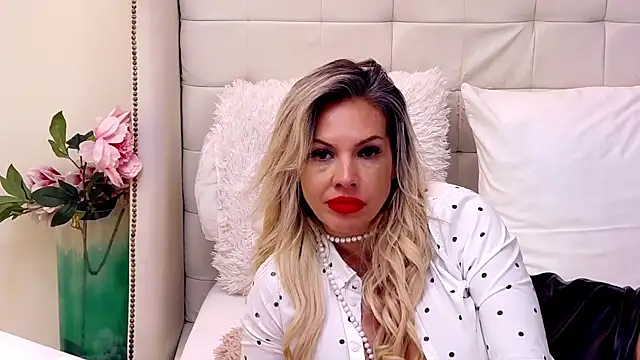 SashaAllford online show from January 15, 11:00 am