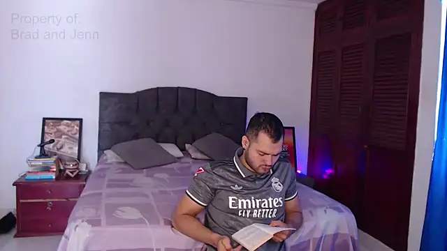 Snapshot of yourfavoritesbj chatting on February 12, 2:43 pm yourfavoritesbj online show from February 12, 2:43 pm