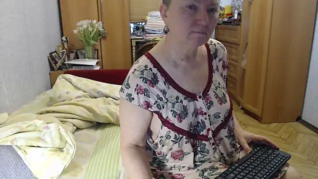 Snapshot of zarinafonliberman chatting on March 18, 5:20 am zarinafonliberman online show from March 18, 5:20 am