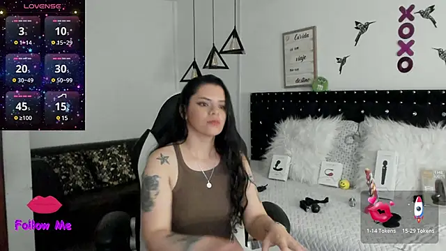 natasha logan  online show from December 17, 10:12 am