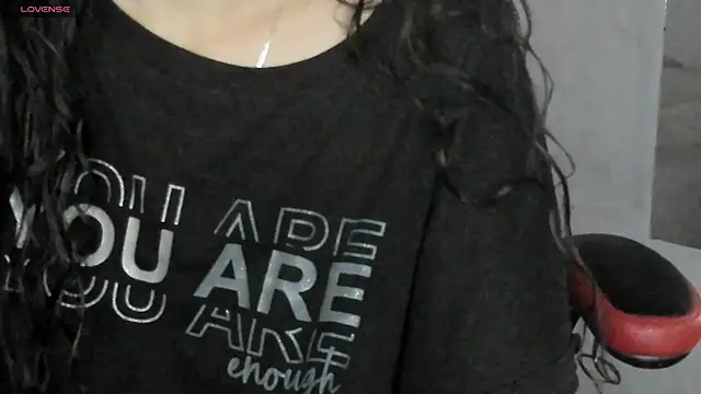 natasha logan  online show from April 10, 4:06 am