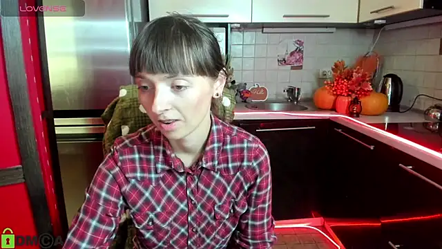 TayanaJons online show from October 8, 6:55 am