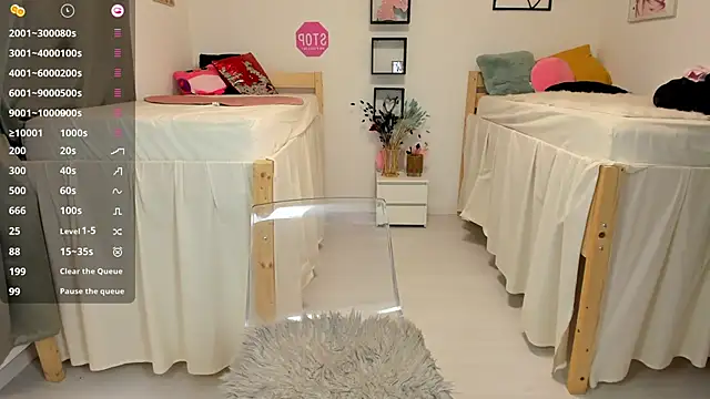 18perfecttits online show from February 26, 3:52 pm