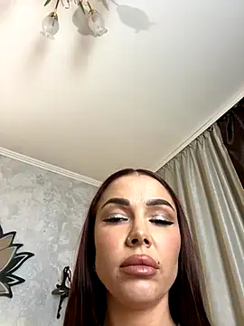 Snapshot of StripBianka chatting on November 7, 3:12 pm StripBianka online show from November 7, 3:12 pm