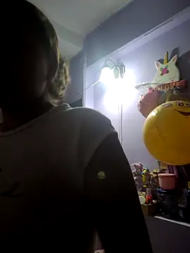 selena gomez2 online show from November 6, 2:12 am