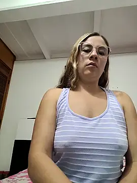 selena gomez2 online show from February 15, 2:41 am