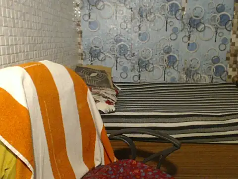 Oh Maya online show from December 14, 3:50 pm