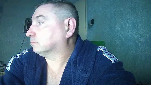 Snapshot of GYurmoka70 chatting on January 8, 8:44 pm GYurmoka70 online show from January 8, 8:44 pm