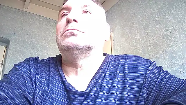 Snapshot of GYurmoka70 chatting on February 12, 8:53 am GYurmoka70 online show from February 12, 8:53 am