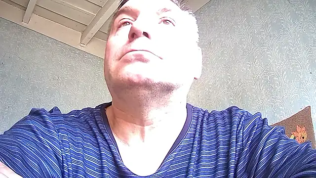 Snapshot of GYurmoka70 chatting on February 27, 8:47 am GYurmoka70 online show from February 27, 8:47 am