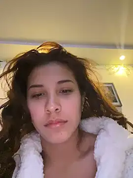 crystal bunny7 online show from December 6, 11:57 pm