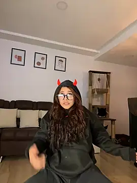 crystal bunny7 online show from February 10, 2:19 am