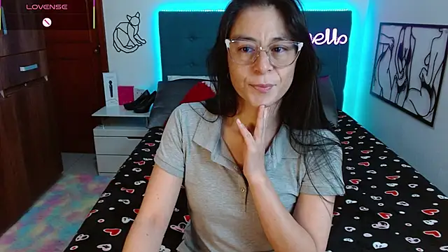 Snapshot of antonella_sweet33 chatting on November 9, 10:19 pm antonella sweet33 online show from November 9, 10:19 pm