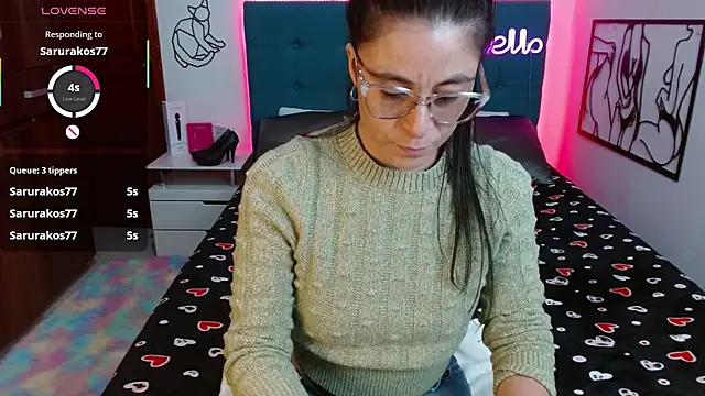 Snapshot of antonella_sweet33 chatting on November 13, 8:19 pm antonella sweet33 online show from November 13, 8:19 pm