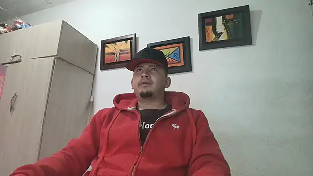 Snapshot of myke_andrade chatting on November 12, 4:35 am myke andrade online show from November 12, 4:35 am