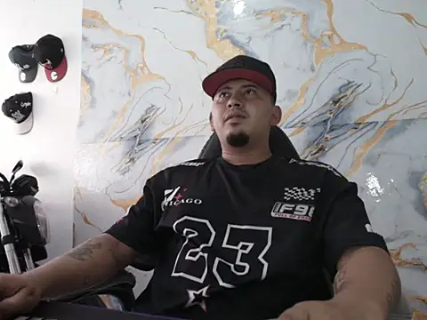 myke andrade online show from February 18, 9:11 pm