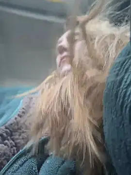 GoldenFlameGoddess online show from February 15, 5:20 pm