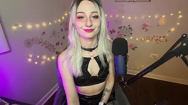 Starr1123 online show from April 15, 4:08 am