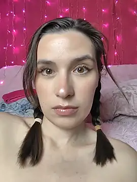 Love Lysa  online show from June 20, 3:53 am
