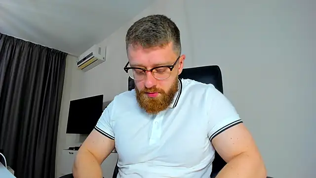 Findom guy online show from April 19, 11:31 am