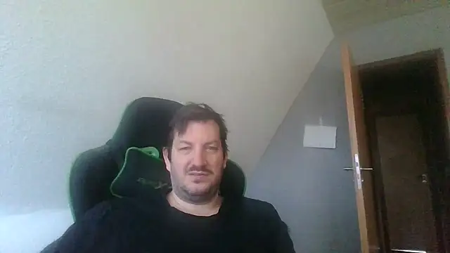 Golffahrer1982 online show from November 4, 9:30 am