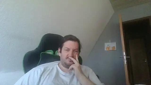 Golffahrer1982 online show from November 12, 9:32 am