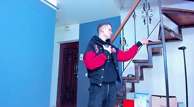 andboyfor6 online show from February 13, 5:16 am