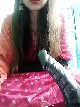 Snapshot of Noor_Darliing chatting on January 8, 2:56 pm Noor Darliing online show from January 8, 2:56 pm