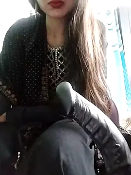 Snapshot of Noor_Darliing chatting on January 20, 2:57 pm Noor Darliing online show from January 20, 2:57 pm