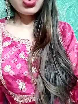 Snapshot of Noor_Darliing chatting on February 14, 9:21 pm Noor Darliing online show from February 14, 9:21 pm