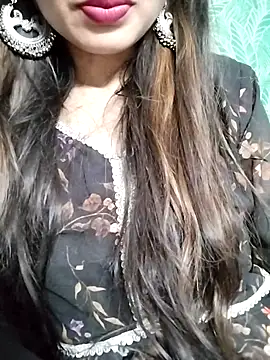 Snapshot of Noor_Darliing chatting on February 19, 6:43 pm Noor Darliing online show from February 19, 6:43 pm