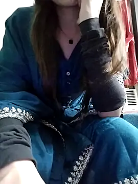 Noor Darliing online show from April 27, 3:43 pm