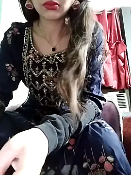 Snapshot of Noor_Darliing chatting on May 1, 3:38 pm Noor Darliing online show from May 1, 3:38 pm