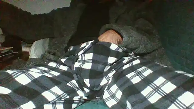 boy1983hot  online show from January 30, 11:55 pm