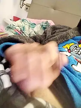 boy1983hot  online show from December 21, 8:54 am