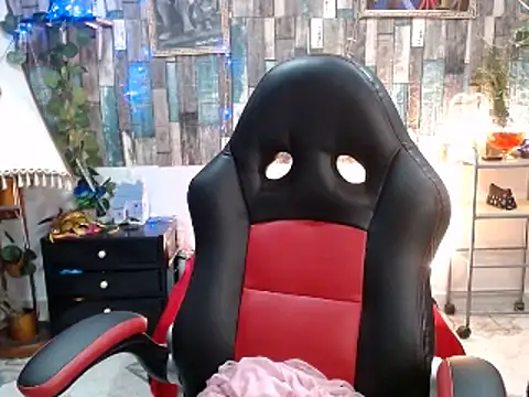 KarimaSarabe online show from January 24, 9:05 pm