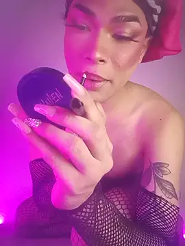 Snapshot of Victor-and-shelly chatting on November 30, 9:19 pm Victor-and-shelly online show from November 30, 9:19 pm