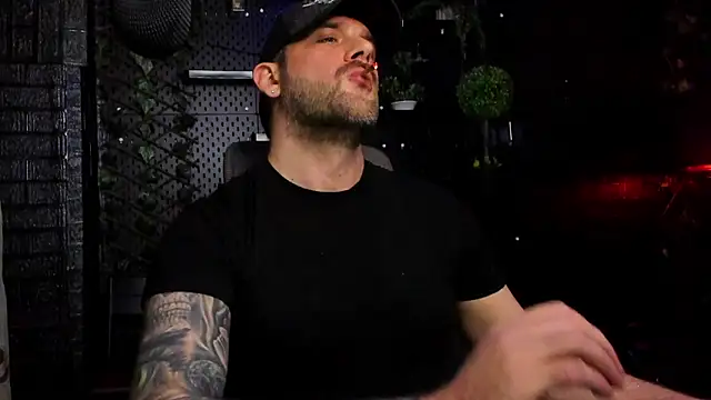 LexXHardy online show from April 21, 2:51 am