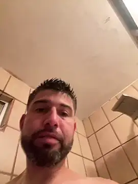 hotraillX online show from December 11, 1:15 am