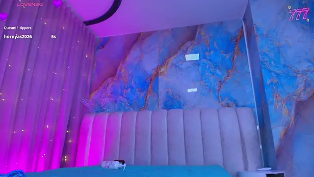  sex mia online show from July 3, 7:20 pm