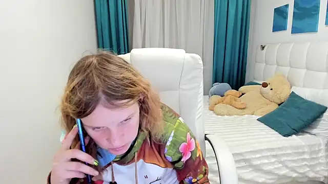 Kathlyn  Heath online show from November 26, 7:59 pm