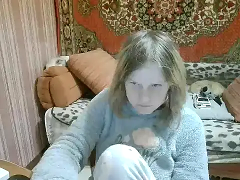 Kathlyn  Heath online show from January 13, 6:13 pm